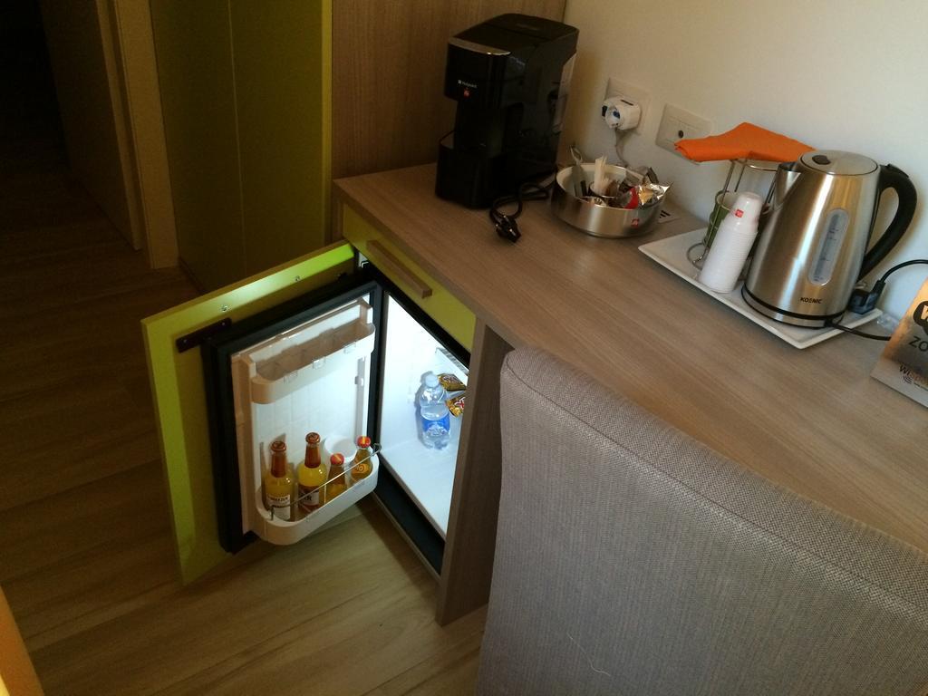 Hotel Enjoy Milano Zimmer foto