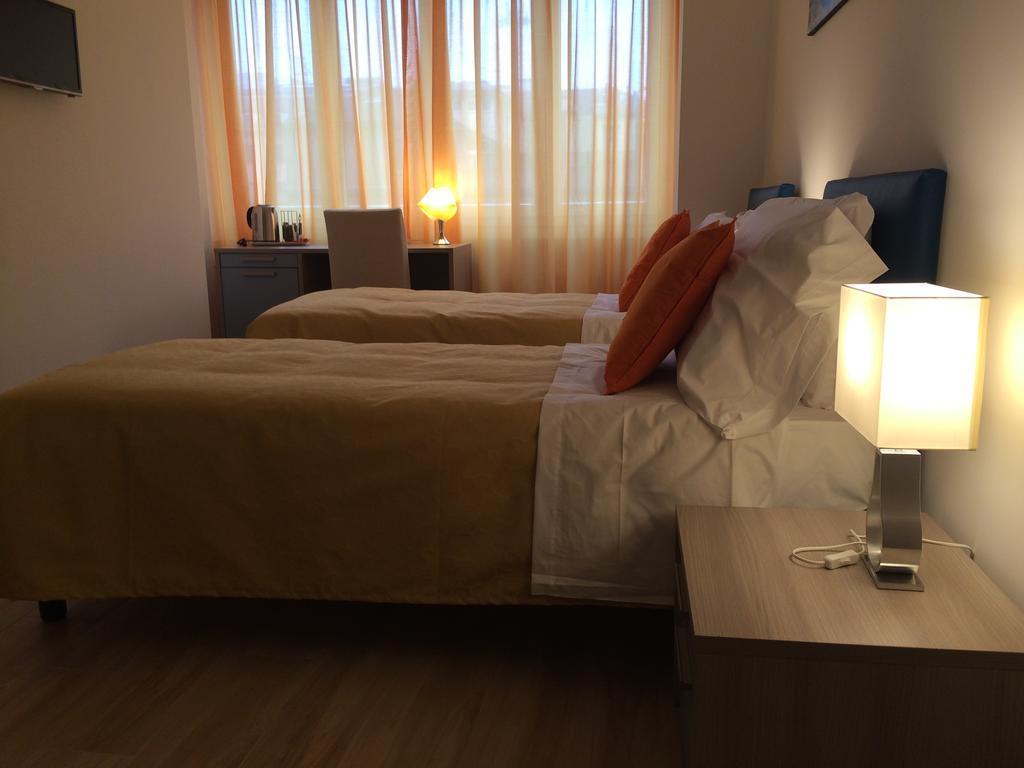 Hotel Enjoy Milano Zimmer foto